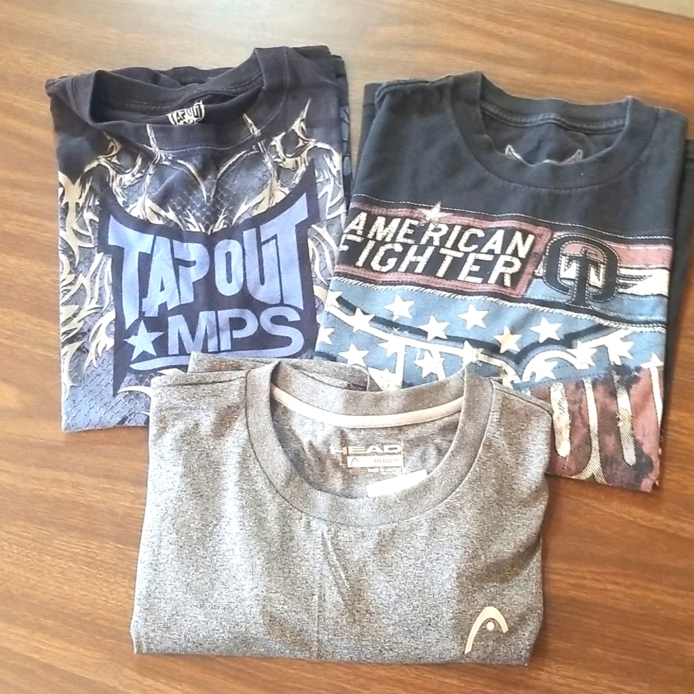 Lot of 3 Mens Ts